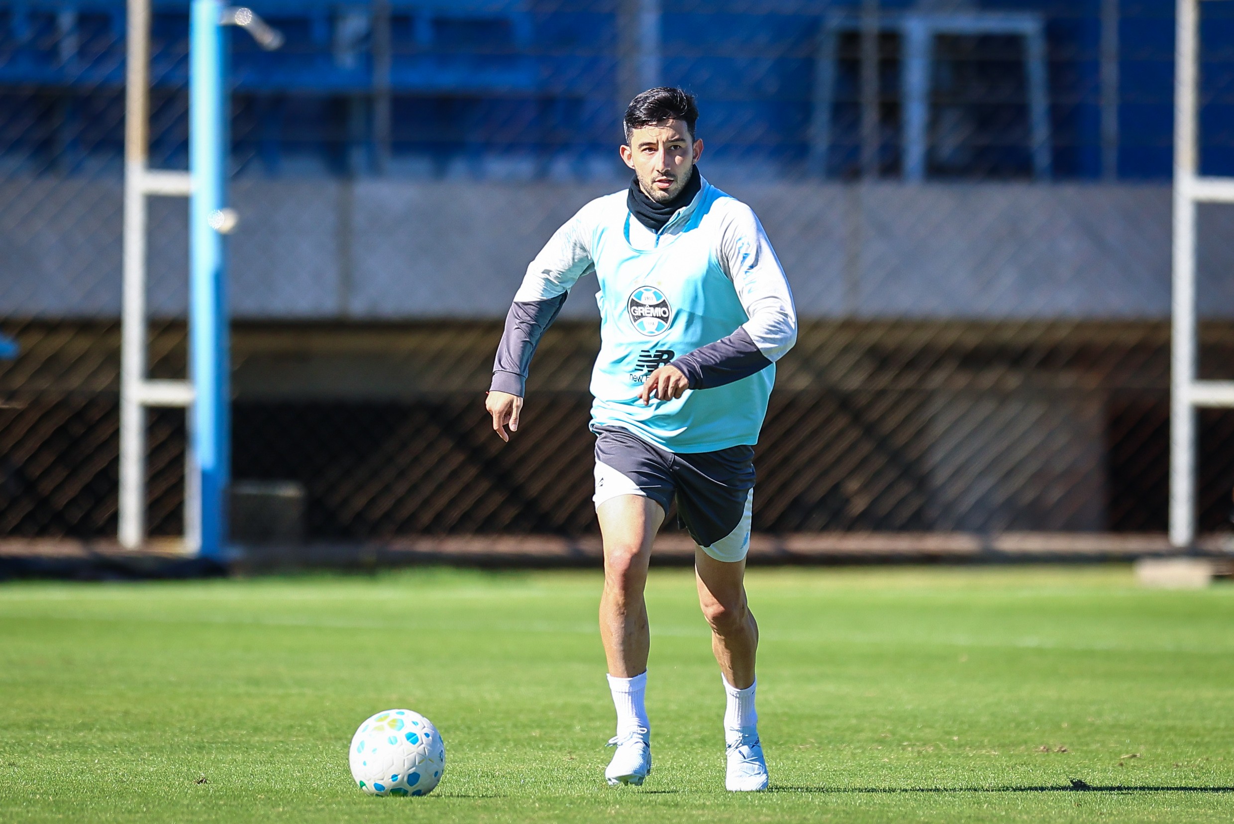 Arthur, Villasanti e Gustavo Martins: as novidades do treino do Grêmio
