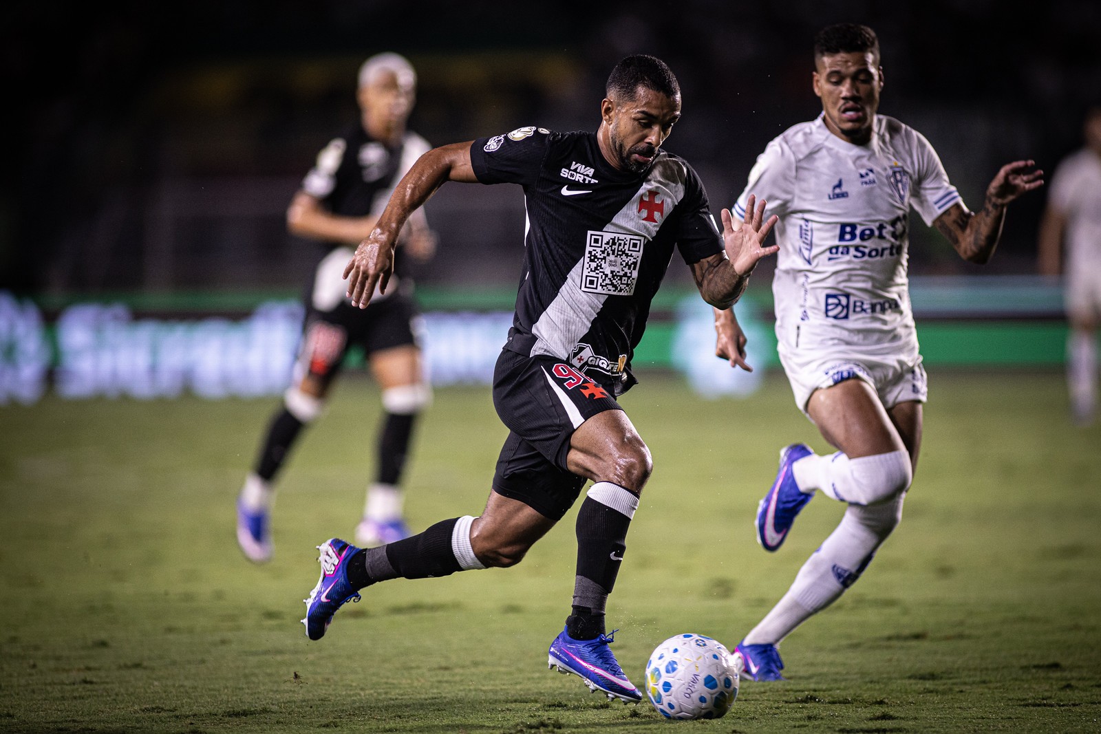 Com lesão, Paulo Henrique deve desfalcar Vasco até a Copa do Mundo
