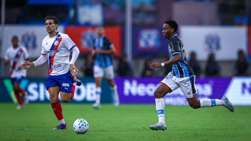 Grêmio tem mais três desfalques contra o Santos, mas conta com reforços