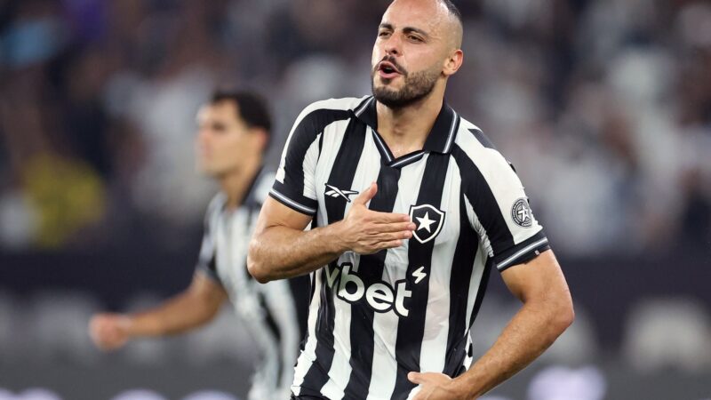 Arthur Cabral avalia volta por cima no Botafogo e cita importância de lado psicológico: “A gente subestima muito”