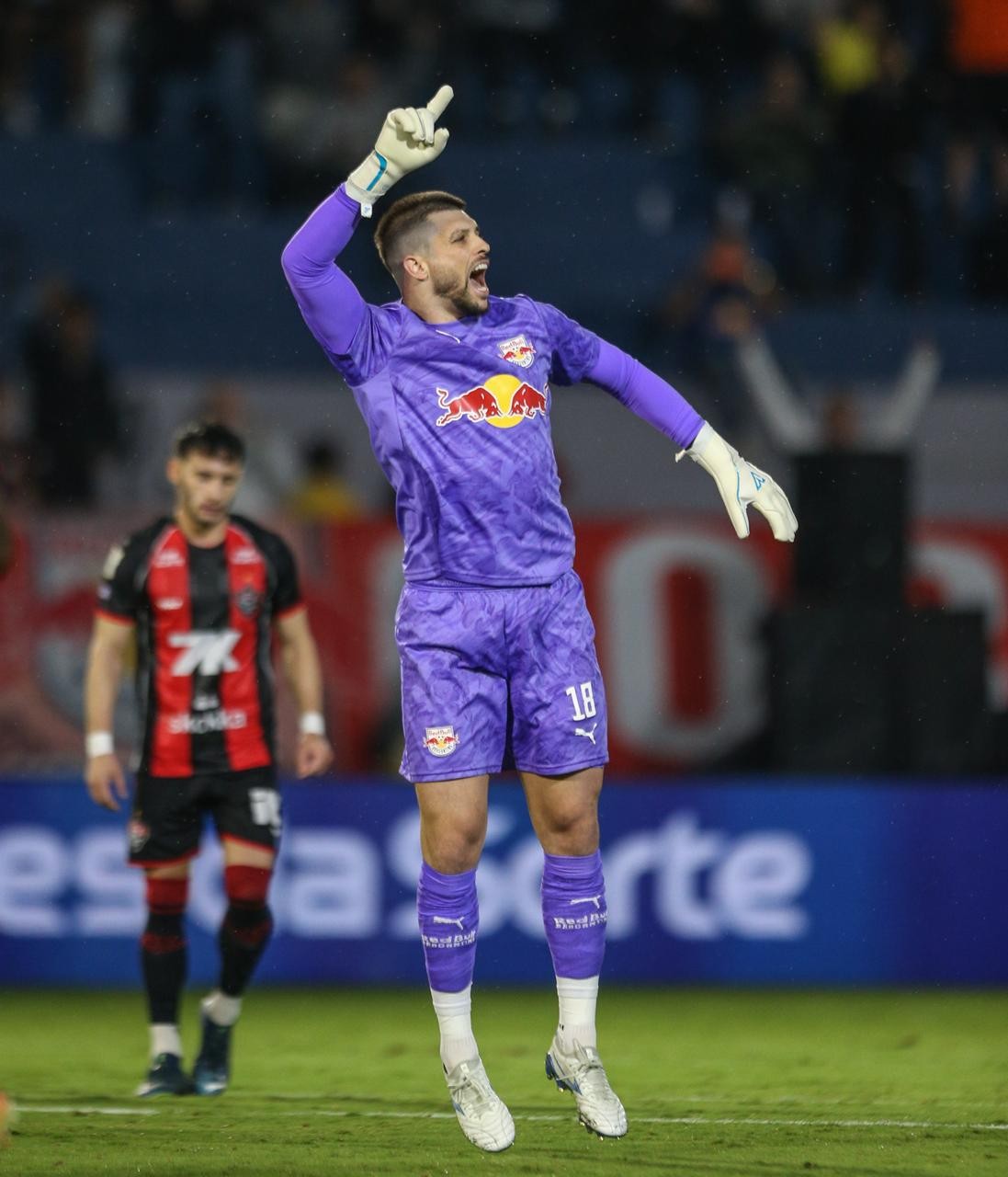 Volpi comemora 18º gol na carreira e projeta duelo entre River Plate e Bragantino pela Sul-Americana