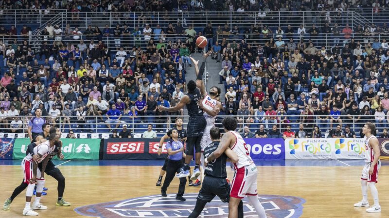 Franca x Brasília no jogo 4 da semifinal do NBB: onde assistir ao vivo e horário