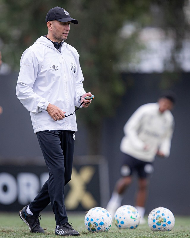 Preparador do Santos prevê melhora física após Copa do Mundo