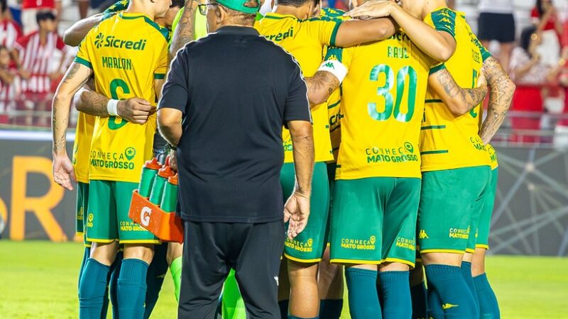 Atuações do Cuiabá: Marcelo Carné defende pênalti, mas equipe mostra pouca produtividade; dê suas notas