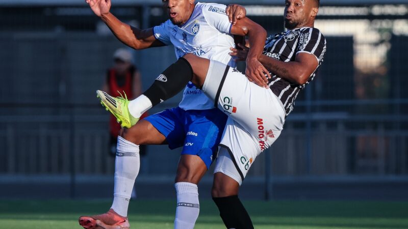 Rodrigo César cita reformulação e sai em defesa do elenco do Rio Branco-ES em meio à crise