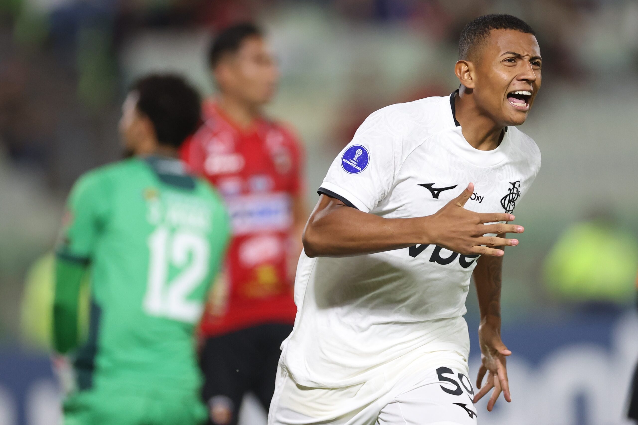 De volta ao profissional, Kauan Toledo celebra gol pelo Botafogo: “Trabalhei muito por esse momento”