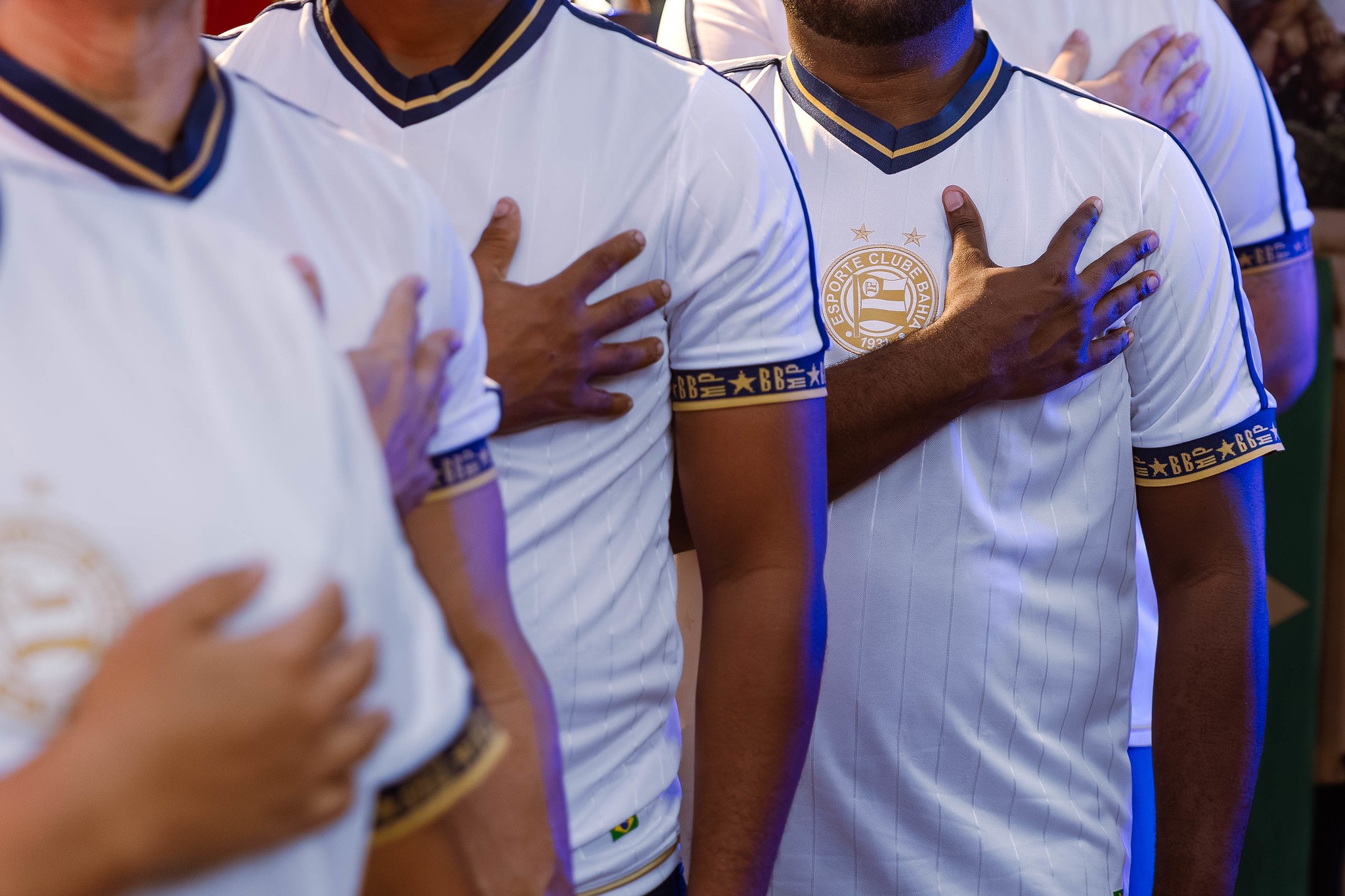 “Meu Bahêa, Minha Seleção”: Bahia lança camisa inspirada na Copa do Mundo; veja detalhes