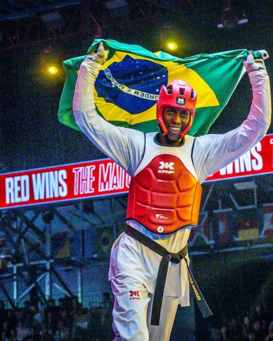 Henrique Marques conquista o ouro no Pan-Americano de taekwondo no Rio