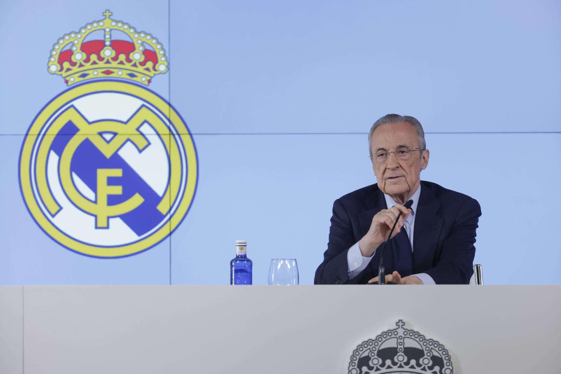 “Grotesca” e “Delirante”: jornais espanhóis não poupam críticas à coletiva do presidente do Real Madrid