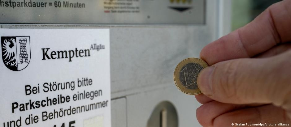 Quase € 2 milhões com 13 toneladas de moedas: casal é pego após furtar parquímetros durante 10 anos na Alemanha