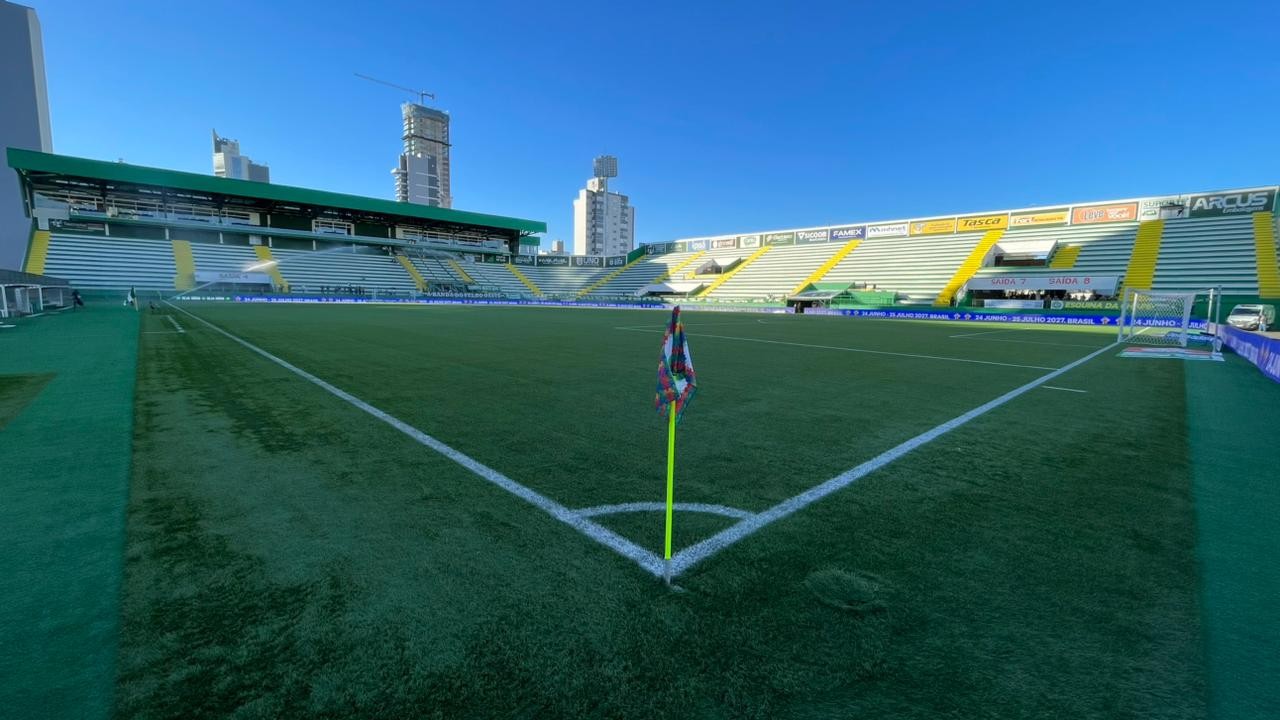 Chapecoense x Botafogo: onde assistir ao vivo, horário e escalações
