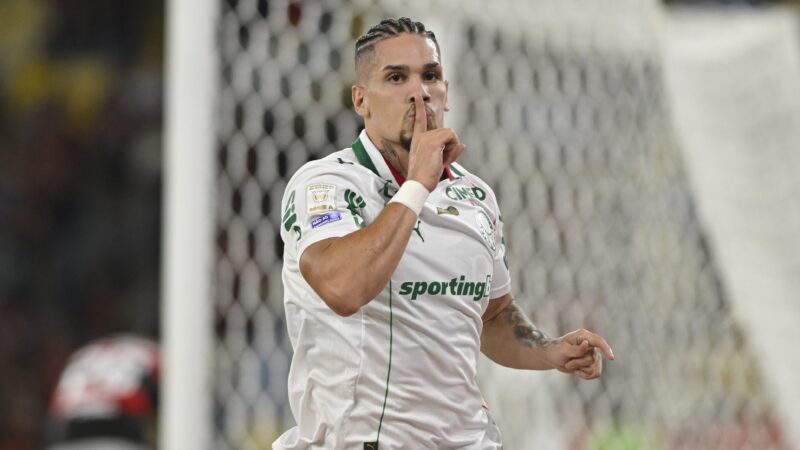 Felipe Melo cita chororô e defende comemoração de Paulinho no Flamengo x Palmeiras