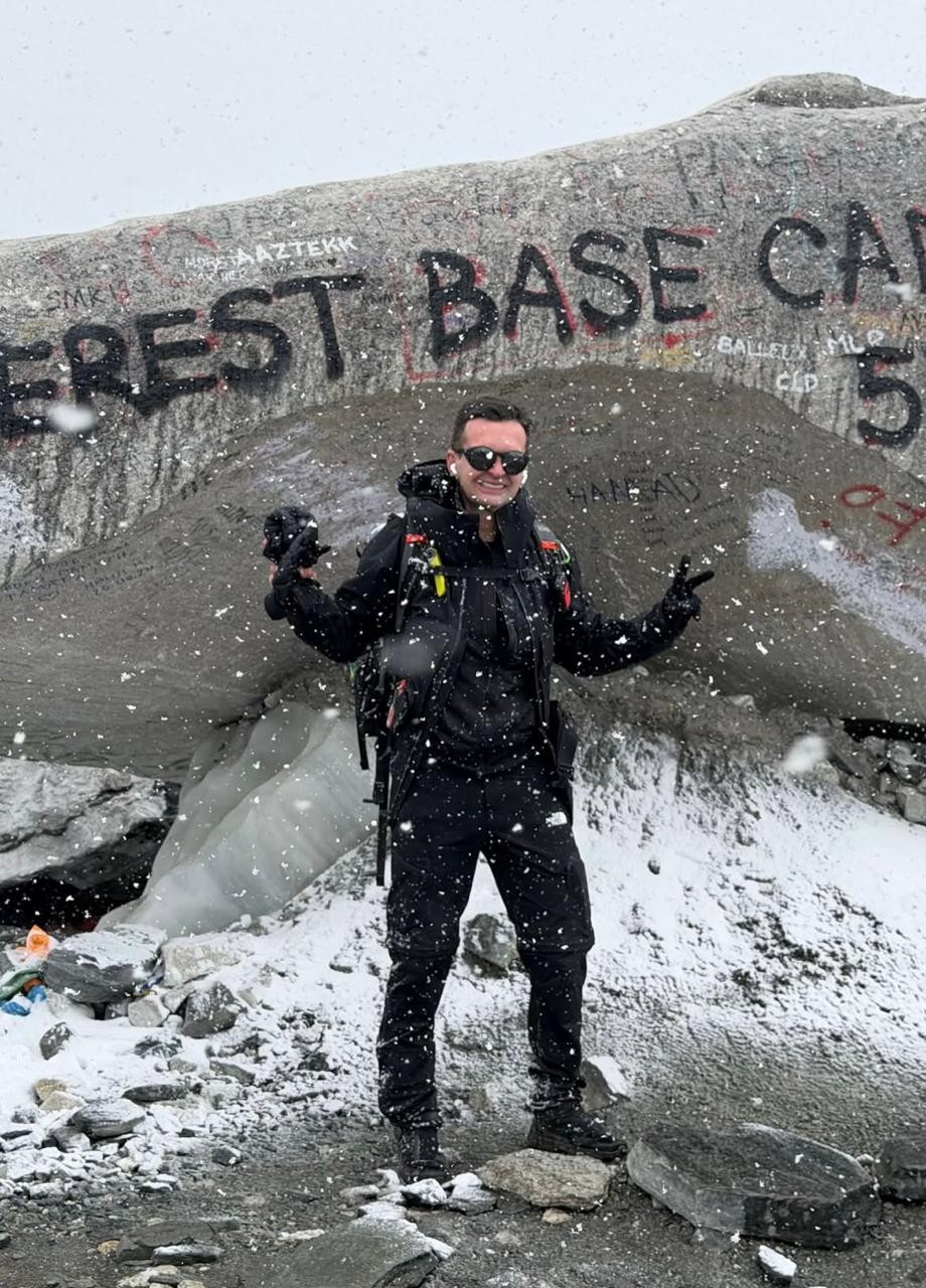Após ficar no quase em 2025, brasileiro inicia nova tentativa de chegar ao topo do Monte Everest