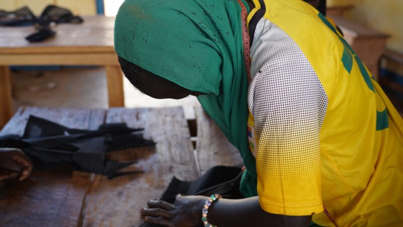 Ex-crianças-soldado aprendem ofícios para reconstruir a vida na República Centro-Africana