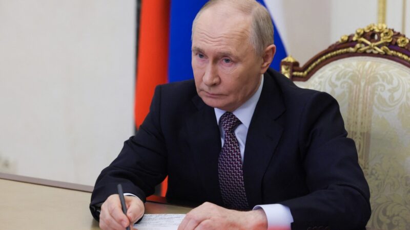‘Acho que o conflito na Ucrânia está chegando ao fim’, diz Putin