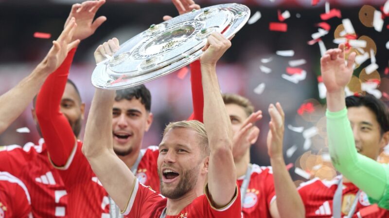 Bayern fecha Bundesliga com goleada e hat-trick de Kane; Wolfsburg jogará playoff contra o rebaixamento