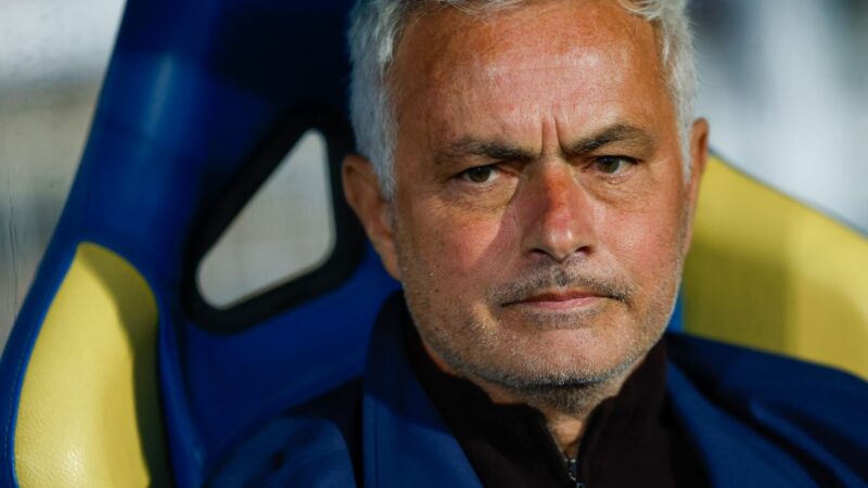 Candidato à presidência do Real diz que não vai fechar com Mourinho e que tem outro técnico acertado