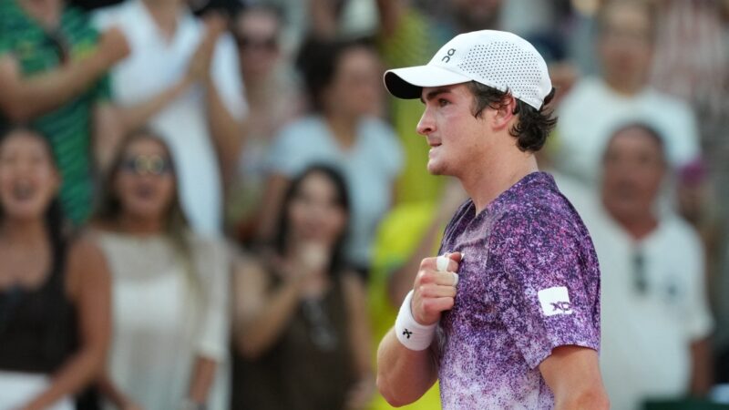 Brasileiros se empolgam com vitória de João Fonseca em Roland Garros: “História será feita”