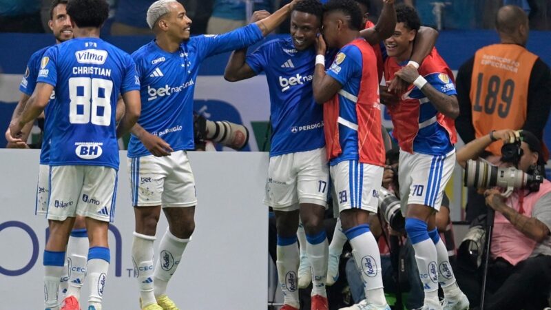 Cruzeiro supera grupo da morte na Libertadores e mantém escrita histórica