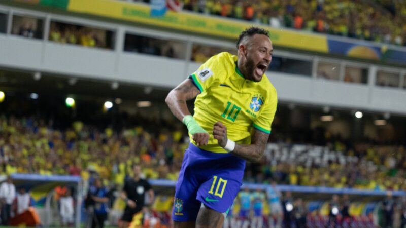 Confirmado na Copa, Neymar marcou últimos gols e virou maior artilheiro pelo Brasil em jogo no Mangueirão