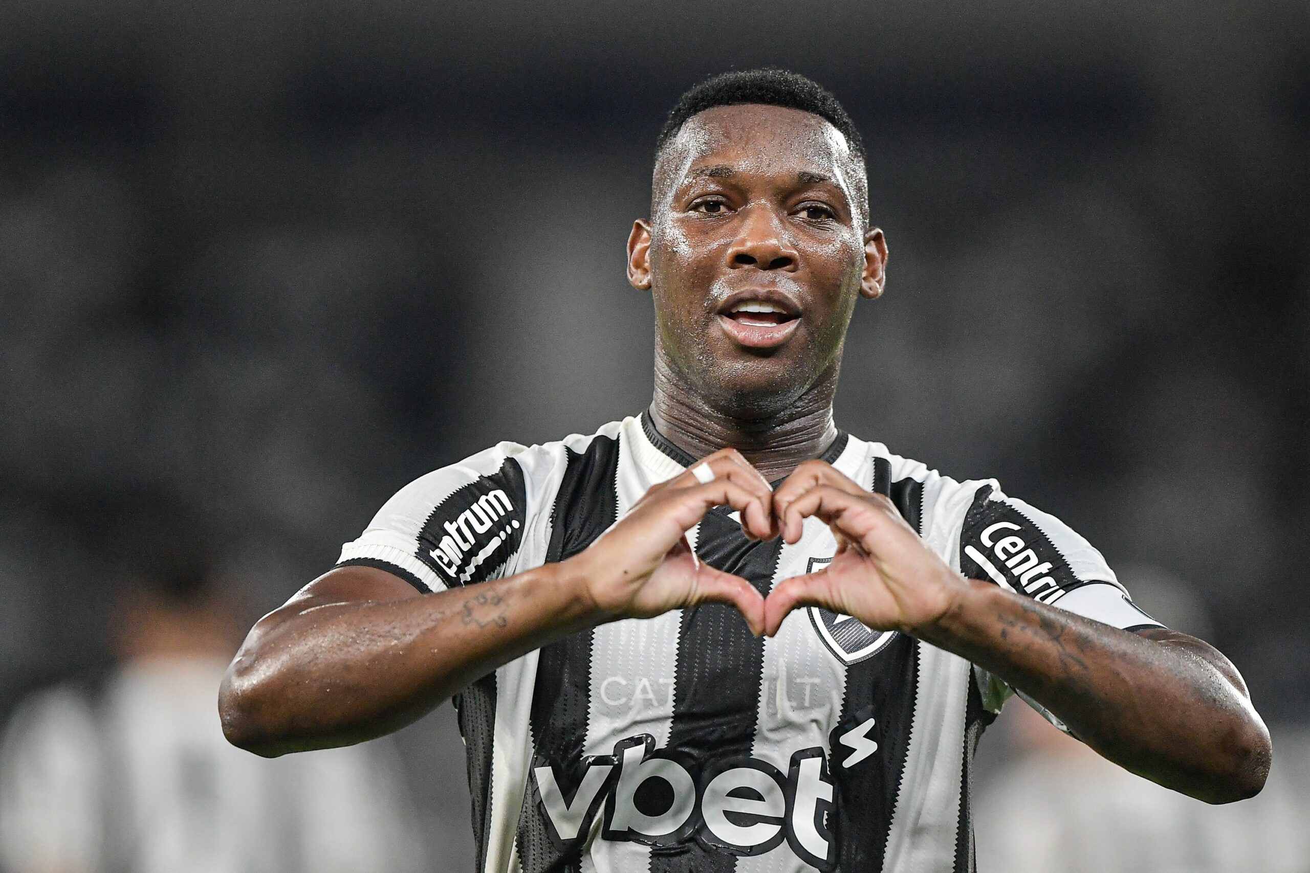 Botafogo não renovará com Patrick de Paula, mas ajuda atleta a encontrar novo clube