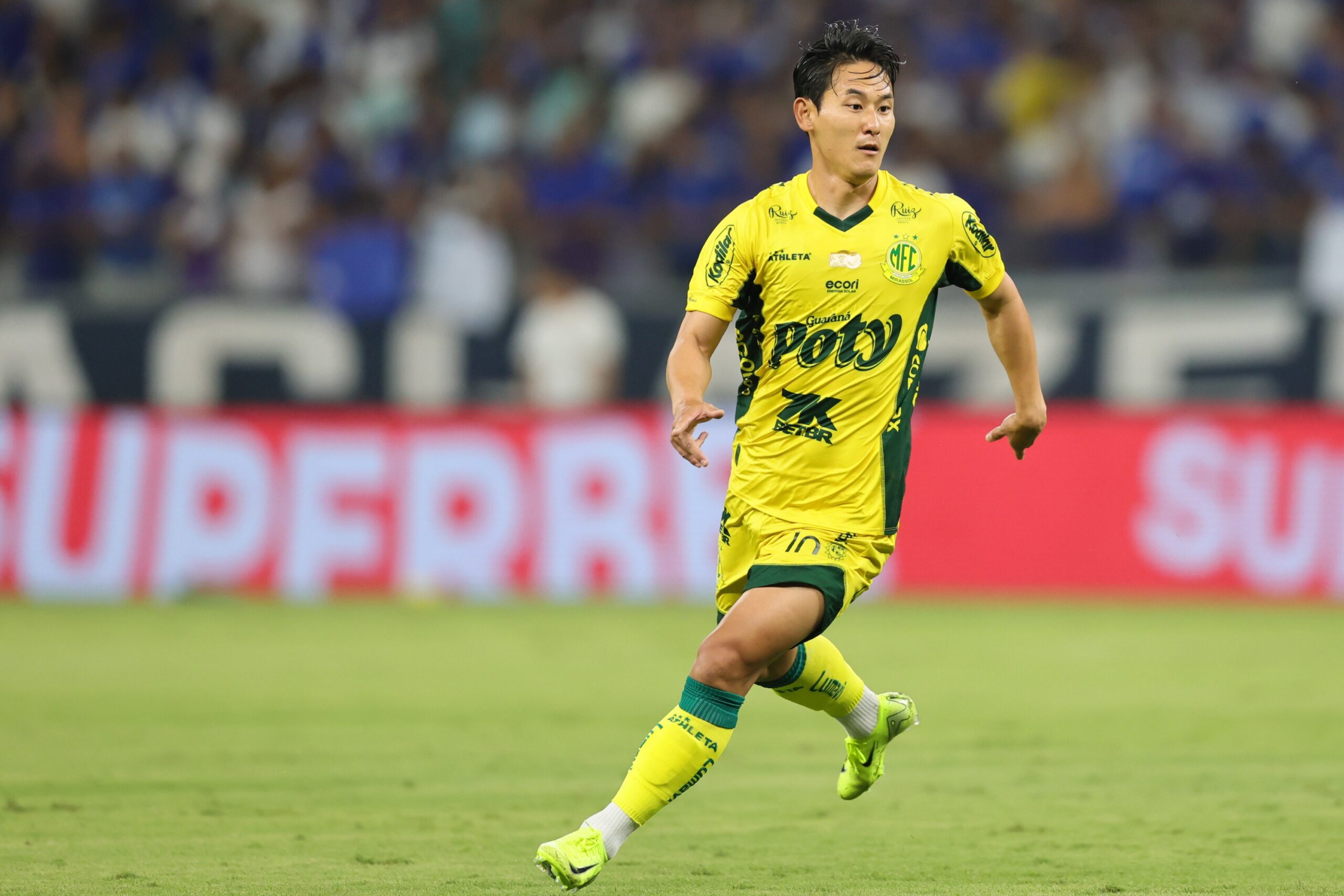 Chico Kim reflete após estreia na Libertadores no país onde cresceu: “Tinha que ser aqui meu 1° jogo”