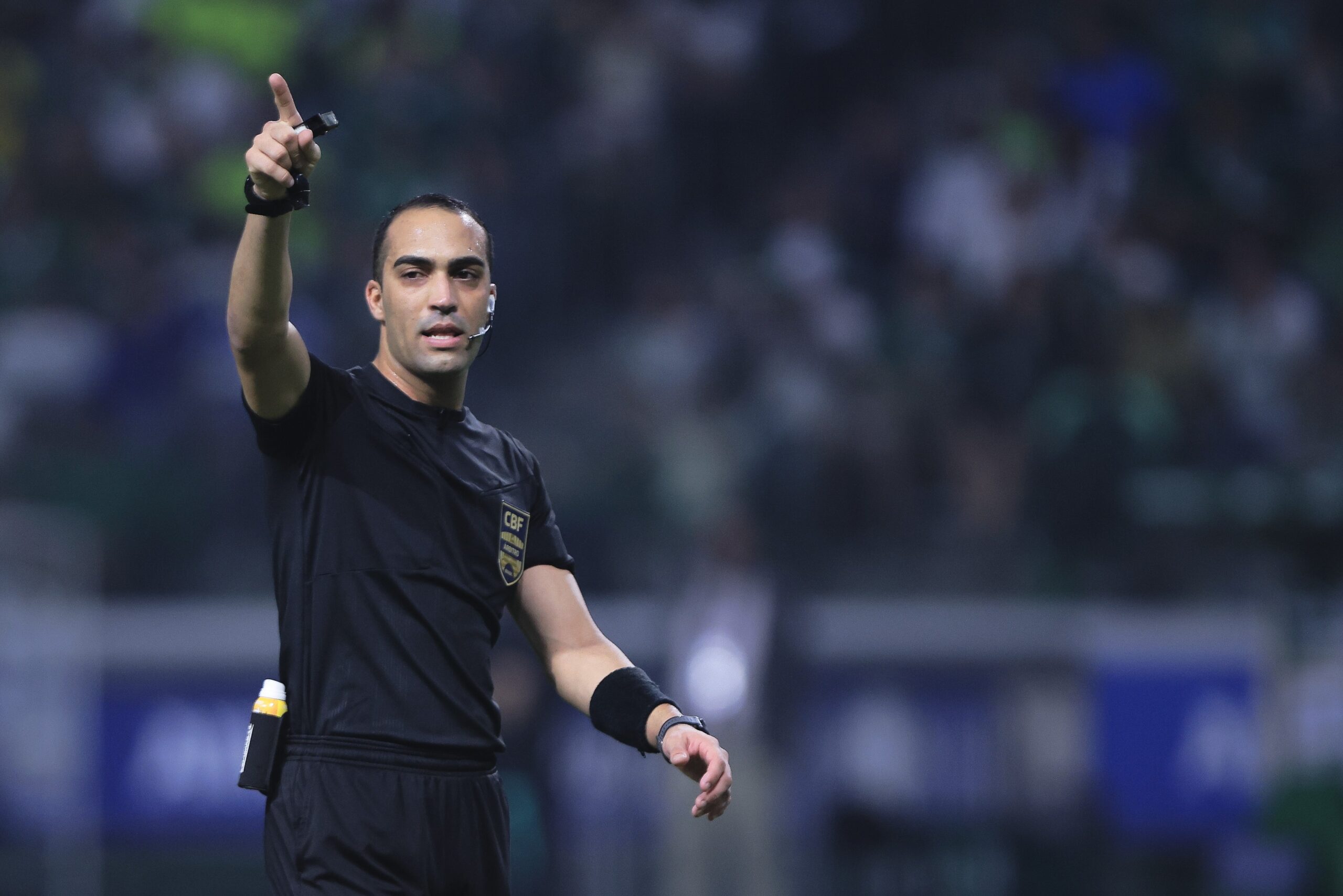 Flamengo x Palmeiras: Davi Lacerda apita jogo válido pelo Campeonato Brasileiro