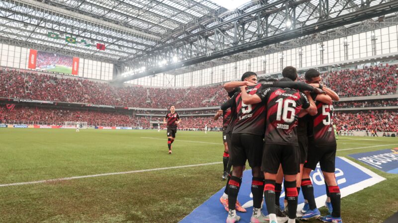 Athletico pode igualar melhor turno como mandante no Brasileirão em 20 anos; veja números