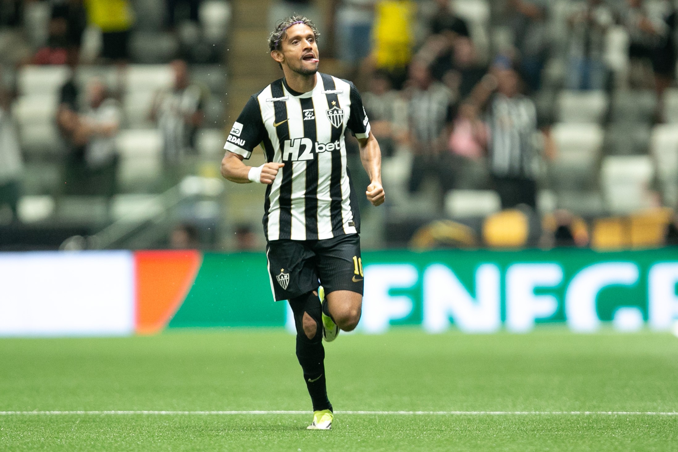 Scarpa passa por procedimento no joelho e desfalca Atlético-MG até parada para Copa do Mundo