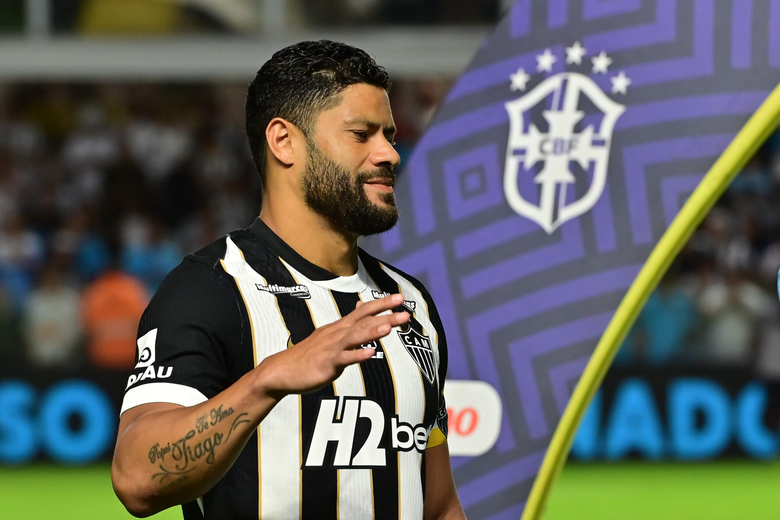 Neymar, Messi, Gabigol, Dudu… Hulk: relembre outros ídolos que saíram com polêmicas