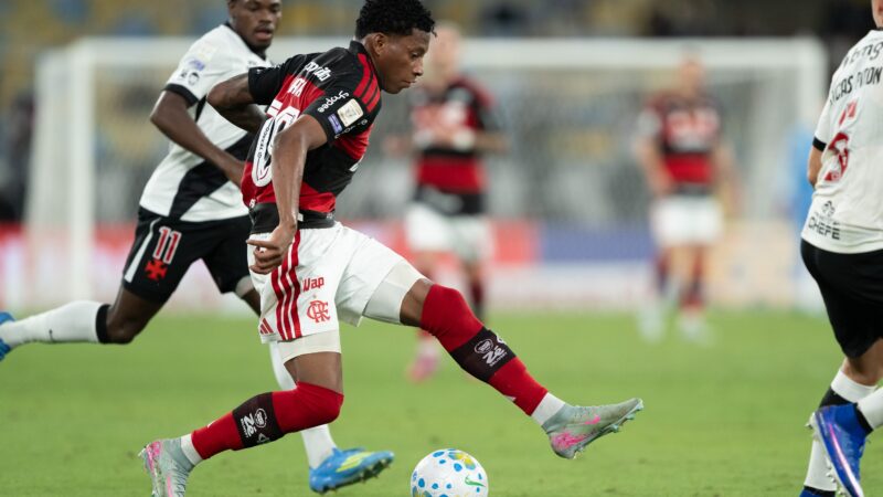 Plata treina na reapresentação do Flamengo, que ainda não deve ter Paquetá e Pulgar na Libertadores