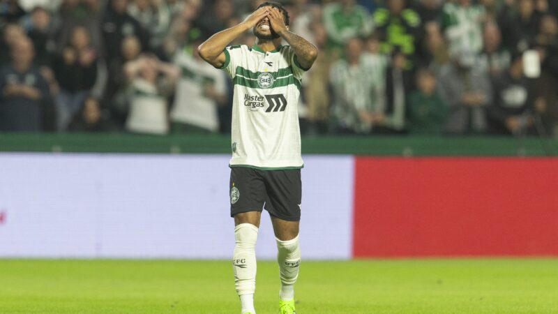 Lucas Ronier vai jogar? Coritiba adota cautela, mas trabalha para ter atacante contra o Bahia