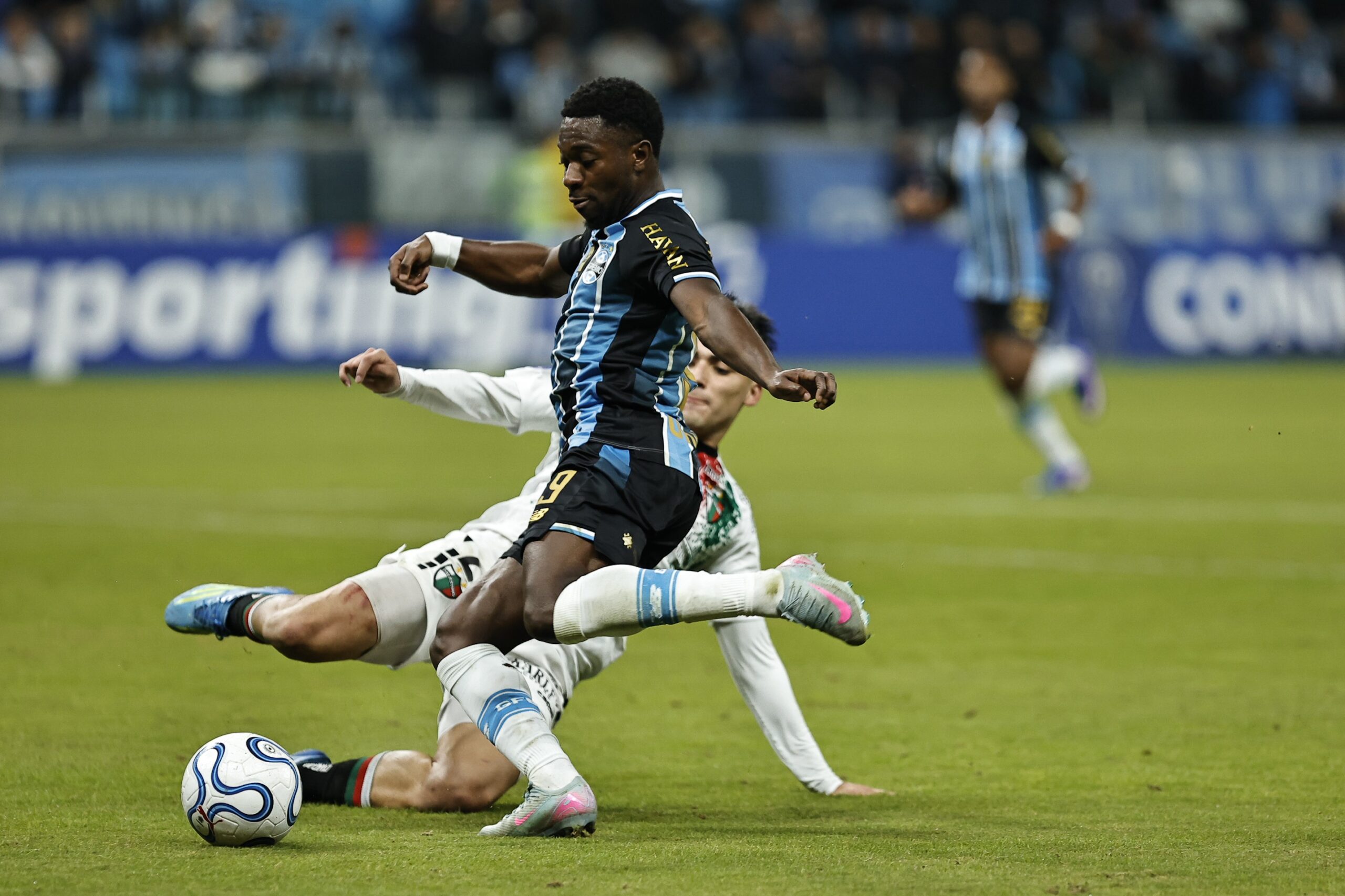 Após negativa do Grêmio, Amuzu comenta ausência em amistoso de Gana: “Um pouquinho triste”