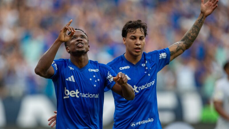 Análise: Cruzeiro ultra ofensivo segue “fase imbatível” e supera apagão com fator VAR contra azarão