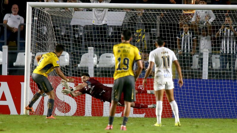 Brazão desconversa sobre futuro no Santos e manda recado: “Sempre demonstrei em campo”