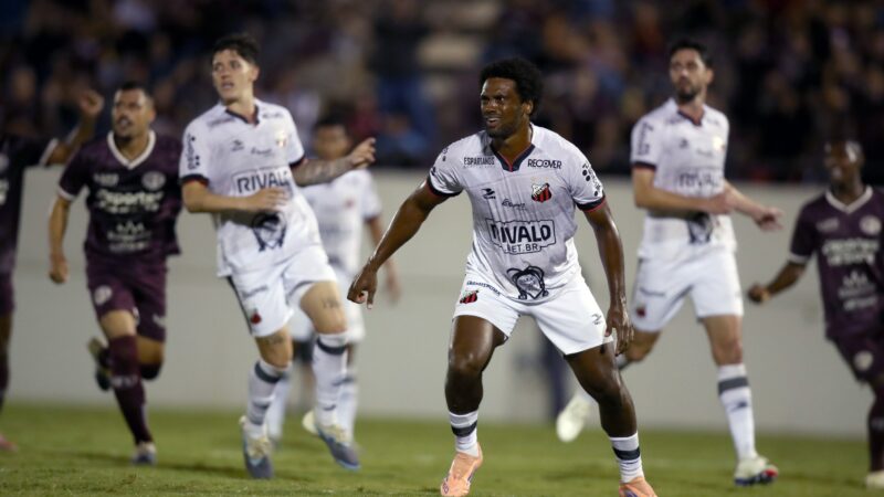 Ex-Flamengo e Santos, Mezenga desperdiça pênalti no fim e Ituano perde acesso ao Paulistão