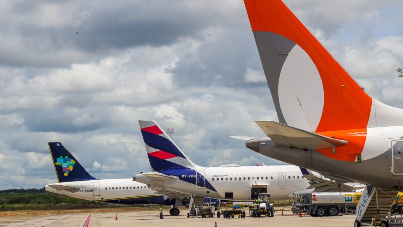 Governo estuda medidas para aliviar efeitos da reforma tributária sobre o setor aéreo