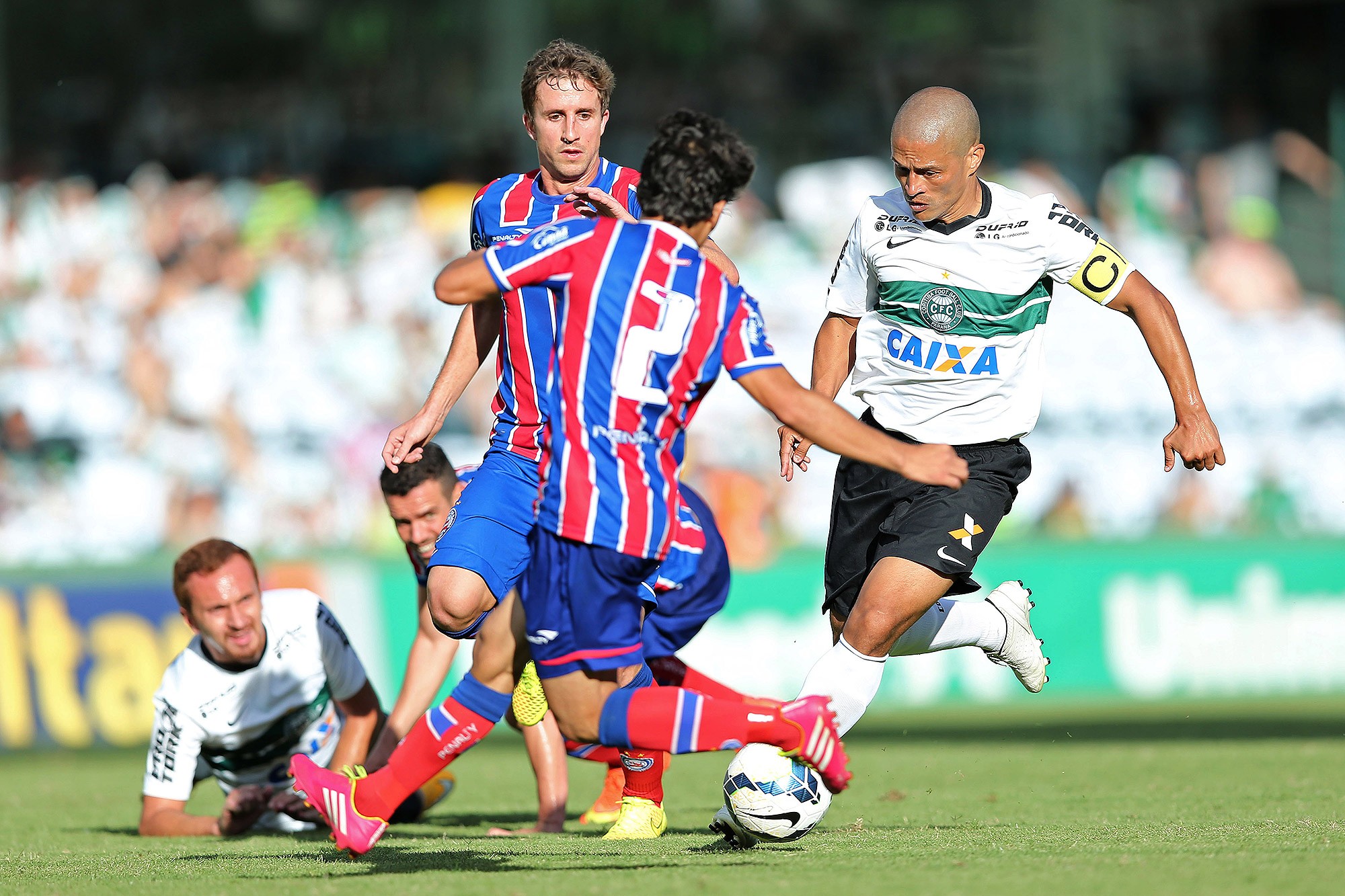 Bahia defende invencibilidade de 12 anos sobre o Coritiba