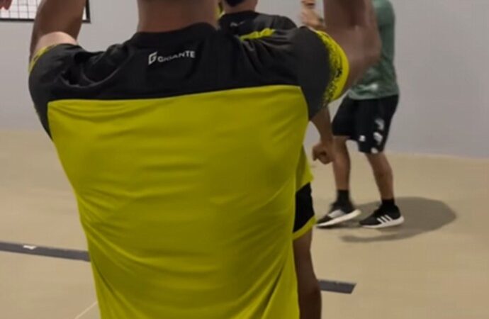 Jogadores do ASA comemoram a convocação do Neymar; assista