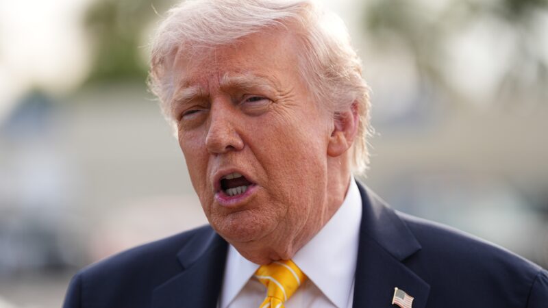 Trump diz que EUA guiarão navios presos no Ormuz nesta segunda