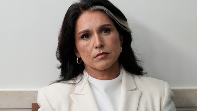 Escanteada por Trump, saída de diretora de Inteligência dos EUA era questão de tempo