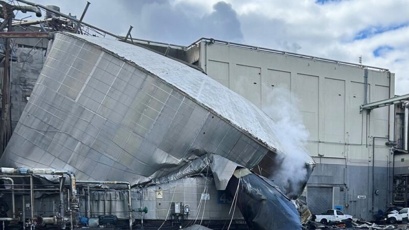 Implosão de tanque químico no estado de Washington mata 1 e deixa 9 desaparecidos