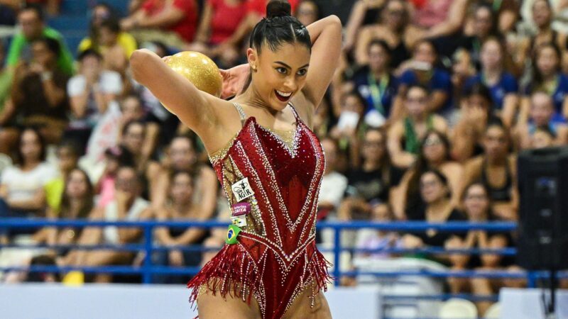 Geovanna Santos e Bárbara Domingos levantam público no Brasileiro de ginástica rítmica em Natal