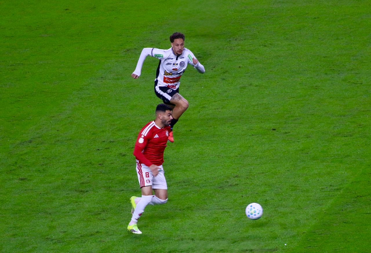 Alex elogia postura do Athletic e lamenta eliminação para Inter na Copa do Brasil