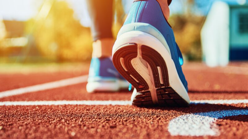 O impacto de esportes de alto rendimento no corpo de atletas
