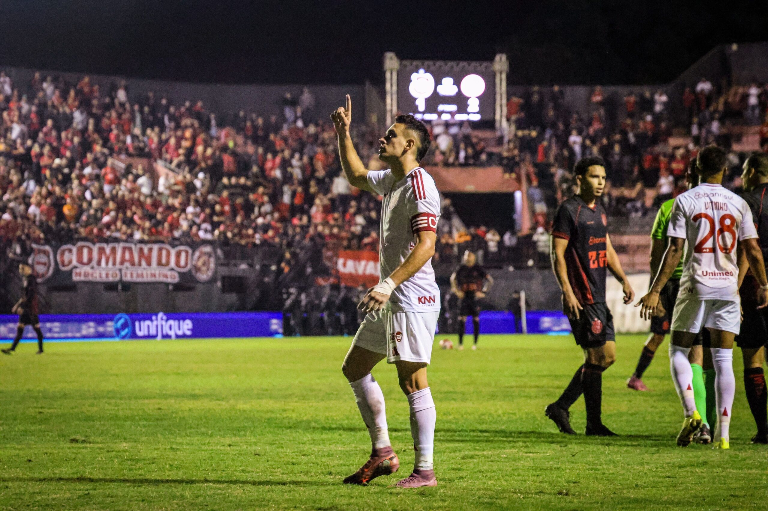 Borré esclarece entrevista polêmica e projeta retomada no Inter após gol: “Darei o melhor de mim”