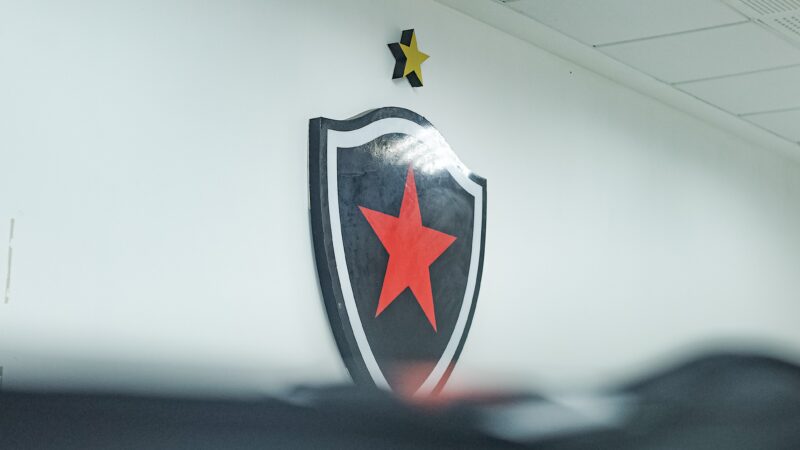 Botafogo-PB recebe mais de 300 opções de escudos alternativos e encerra inscrições de concurso