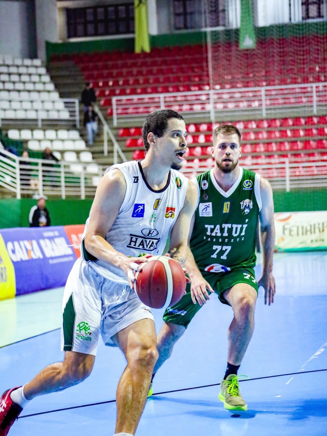 Tatuí vence o Brusque e abre vantagem na final da Liga Ouro de Basquete