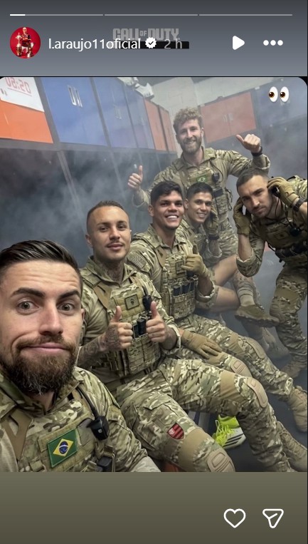 Em tom bem-humorado, Luiz Araújo faz referência a Call of Duty após caos em Independiente Medellín x Flamengo