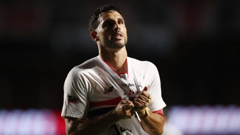 Entenda como está a renovação de Calleri no São Paulo